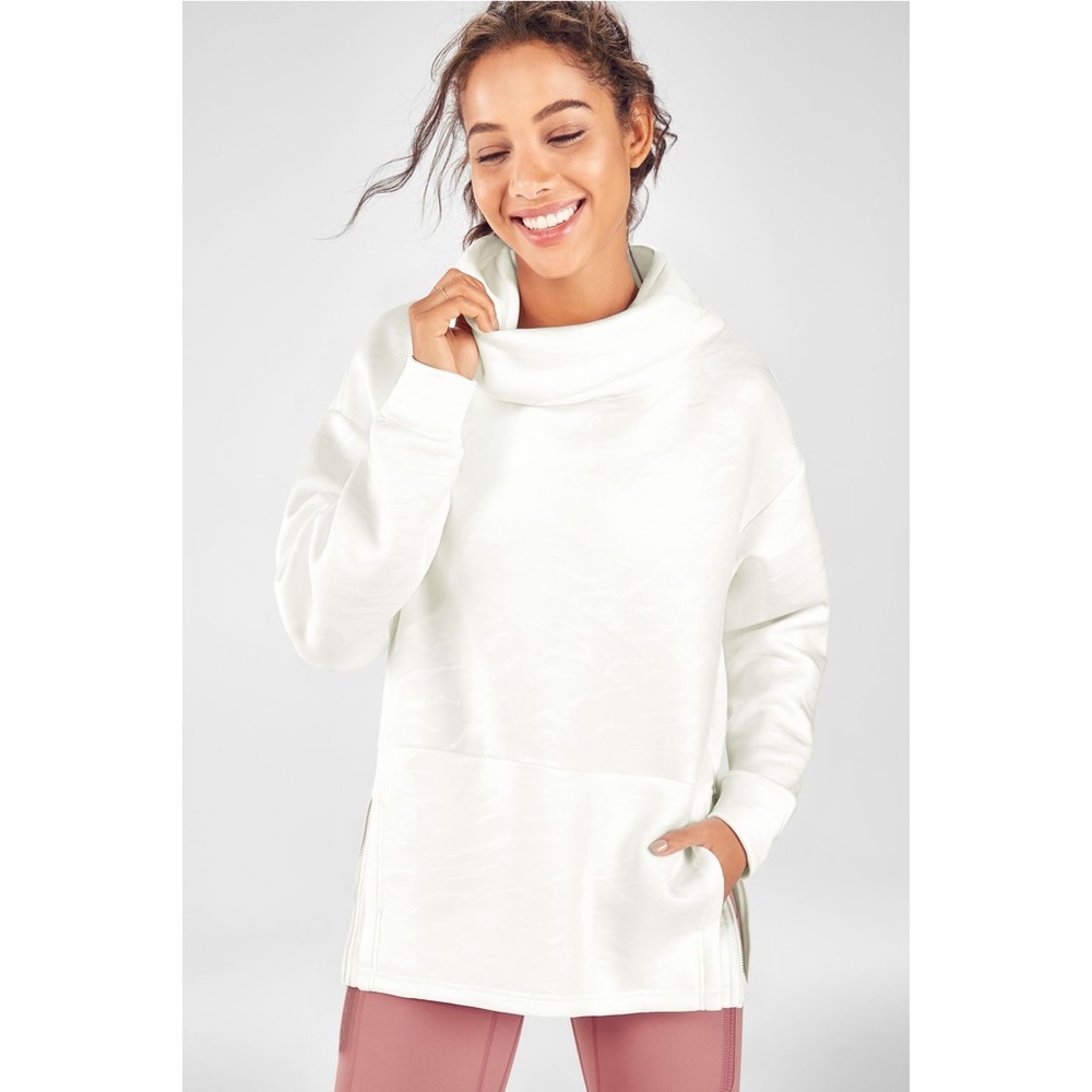 Fabletics• Lotta Cocoon Hoodie II